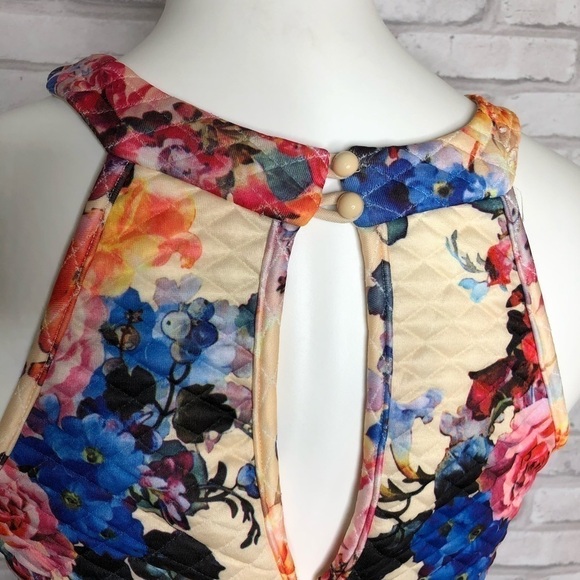 Dainty Hooligan floral summer dress, Medium - Picture 5 of 8